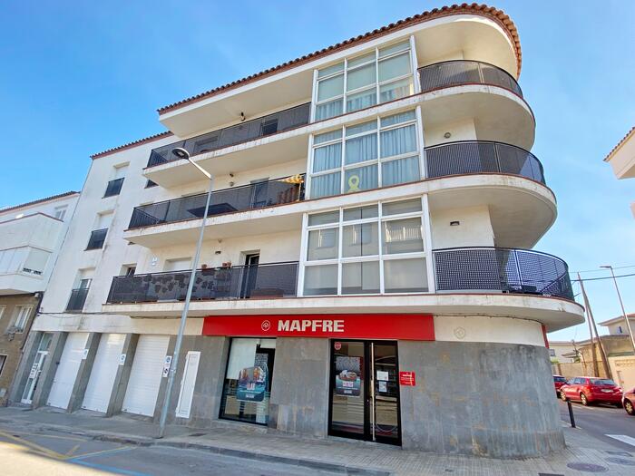 0.044 - apartamentosenlescala.es